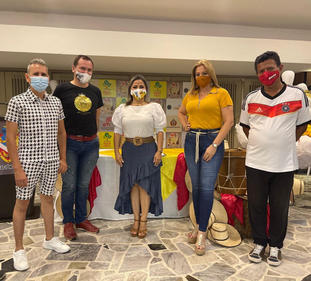 “Conservemos la tradición”: Invitación del Festival del Bambuco a diseñadores de trajes típicos