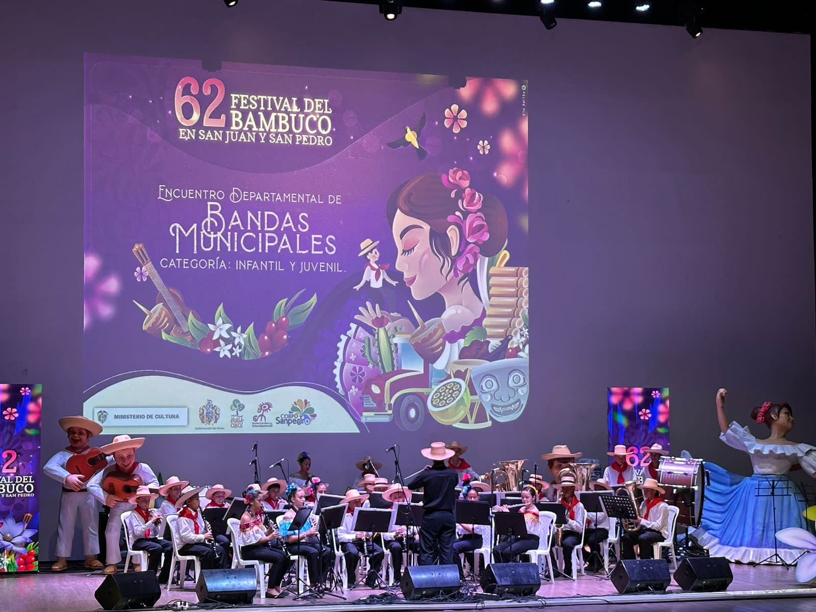 Banda De Vientos De Santa Rosalía De Palermo Escogida Como La Mejor Banda De La Categoría Libre Y La Banda Sinfónica Infantil De La Escuela De Música De Villavieja Como La Mejor Banda Categoría Infantil Y Juvenil