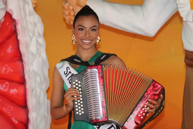 Srta Cesar 1