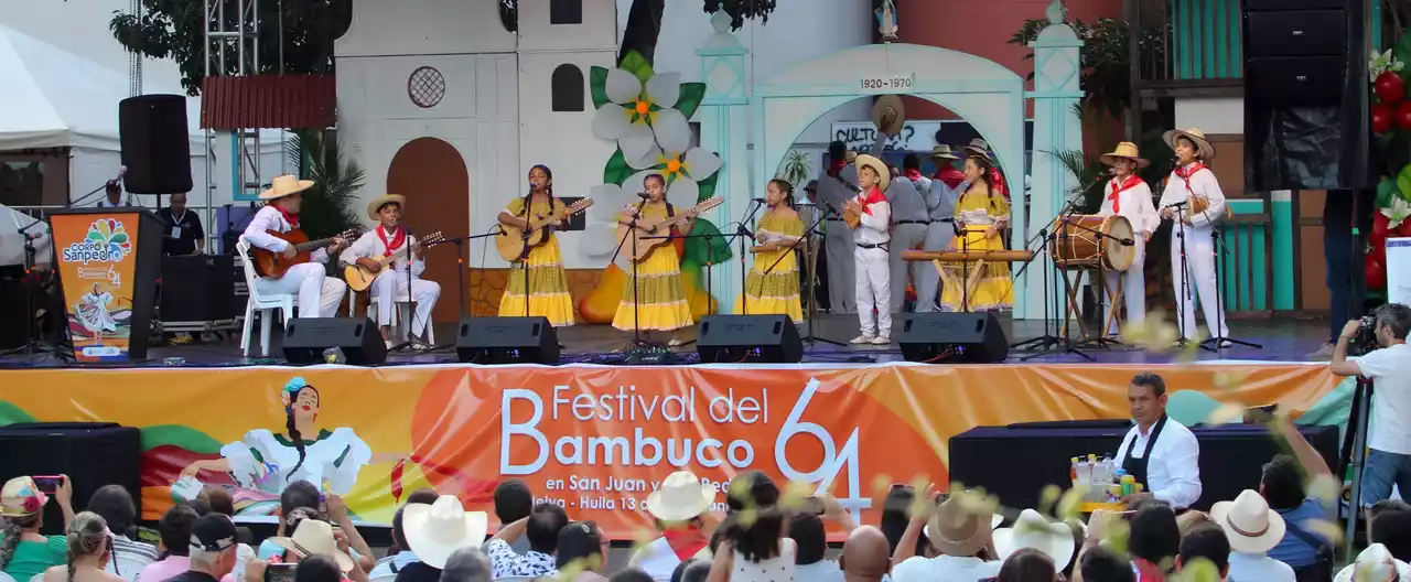 El encanto y ternura de nuestros niños brilló en el Encuentro departamental infantil de Rajaleñas y Bambuco tradicional Infantil