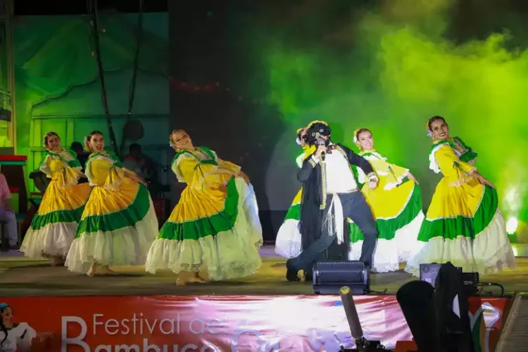 Apertura Festival No. 64
